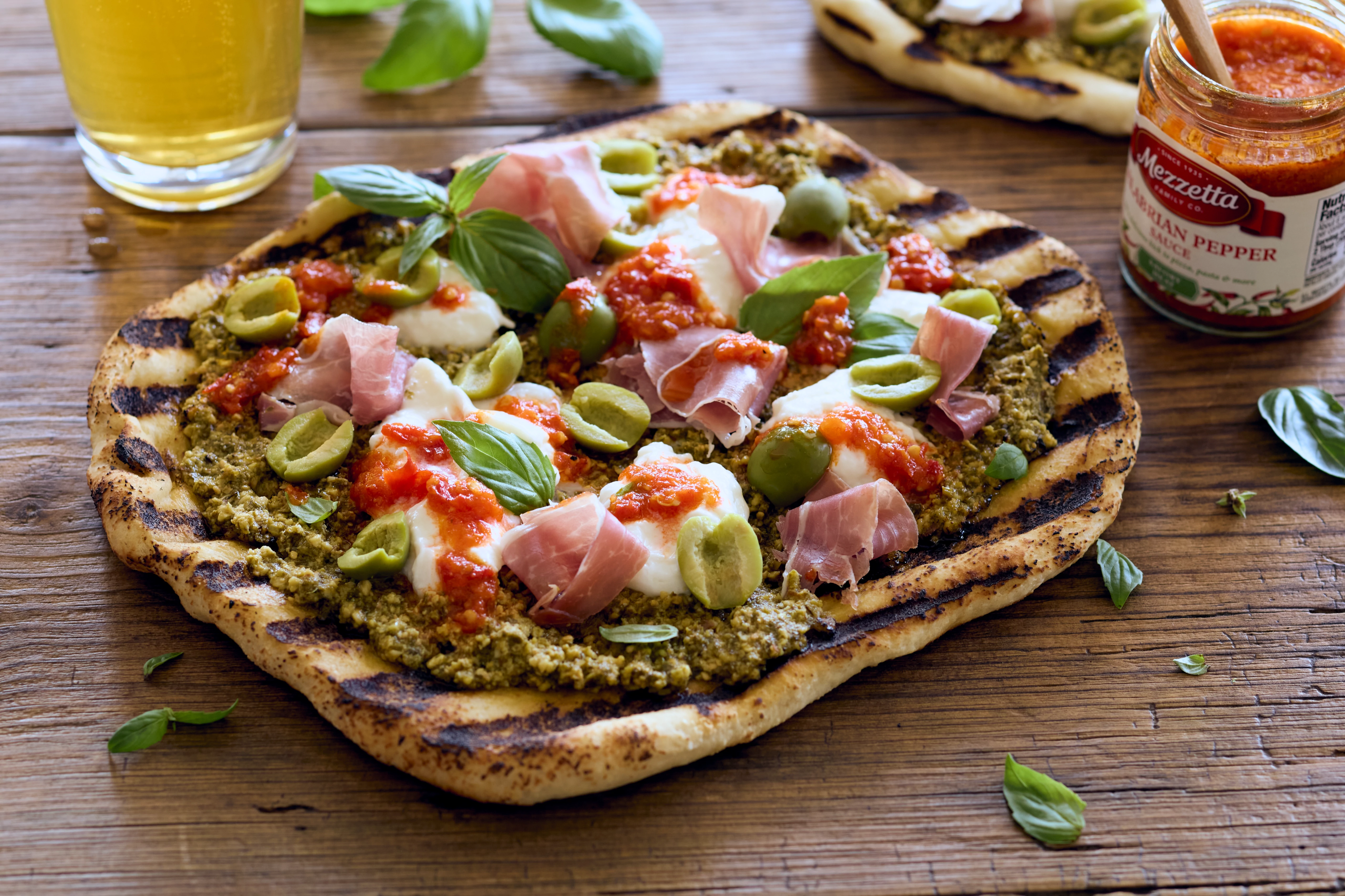 Grilled Pizza with Prosciutto, Burrata and Calabrian Honey – Mezzetta