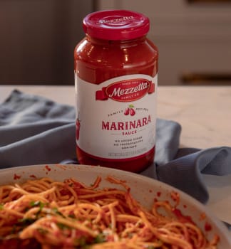 Mezzetta Marinara sauces are convenient for feeding your family and friends without anyone knowing it is not homemade! Unique and real ingredients, no sugar added. 